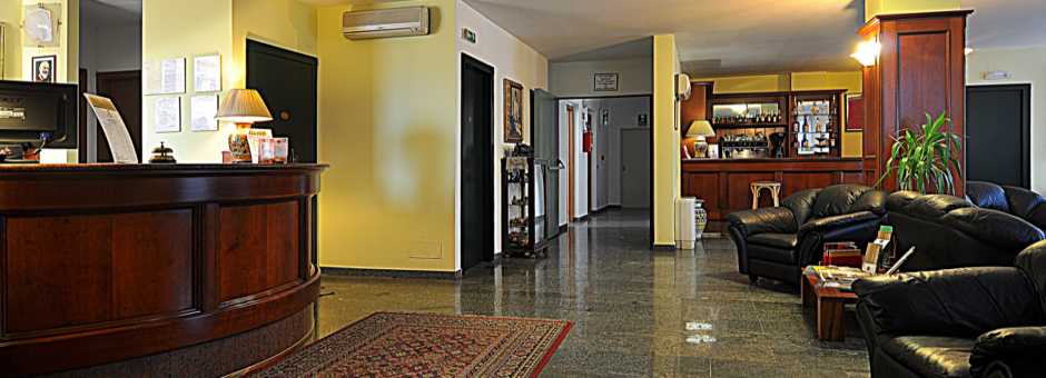 hall-940-340.jpg